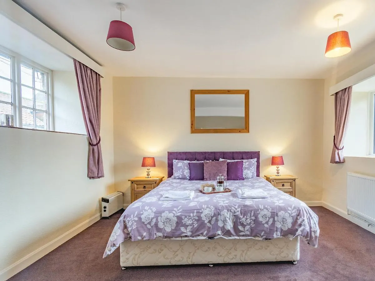 The Lodge Snainton 0*,  المملكة المتحدة